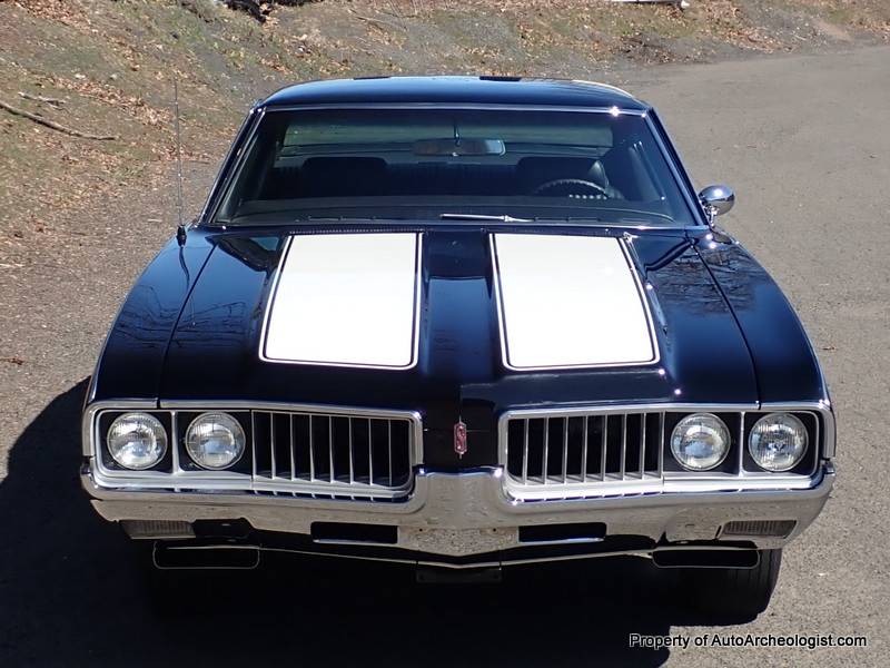 Oldsmobile-Cutlass-s-holiday-coupe-w31-1969-4