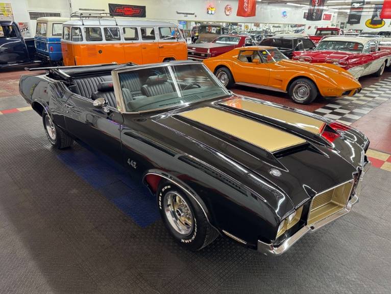 Oldsmobile-Cutlass-supreme-convertible-442-1972-3