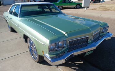 Oldsmobile-Delta-88-1973-4