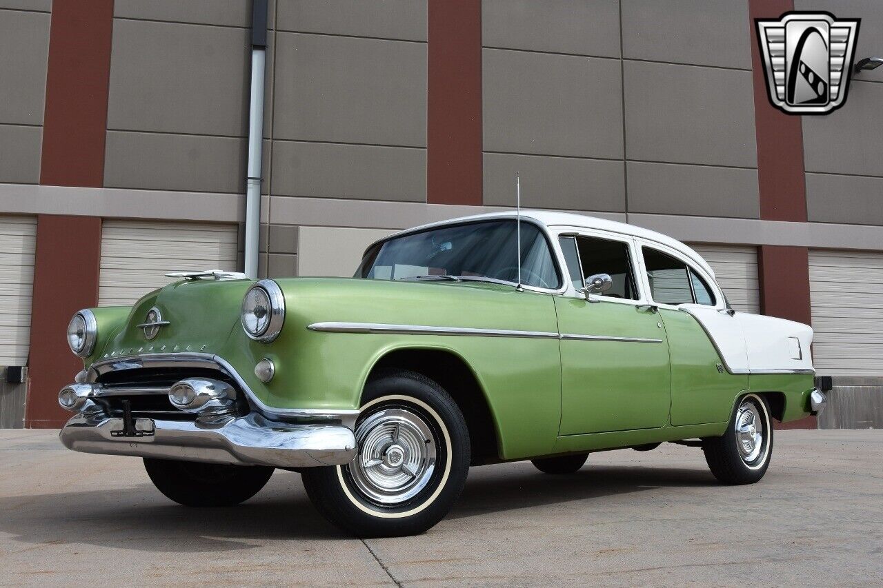 Oldsmobile-Eighty-Eight-1954-2