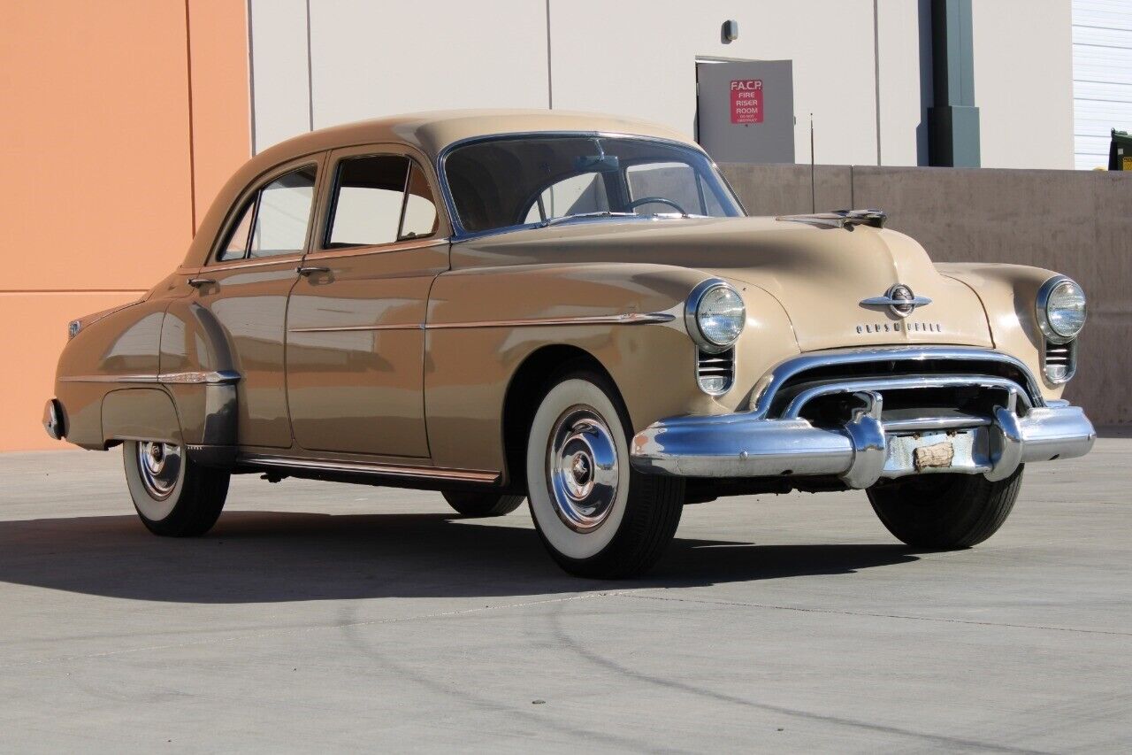 Oldsmobile-Eighty-Eight-Berline-1950-5