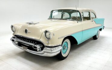 Oldsmobile Eighty-Eight Berline 1955