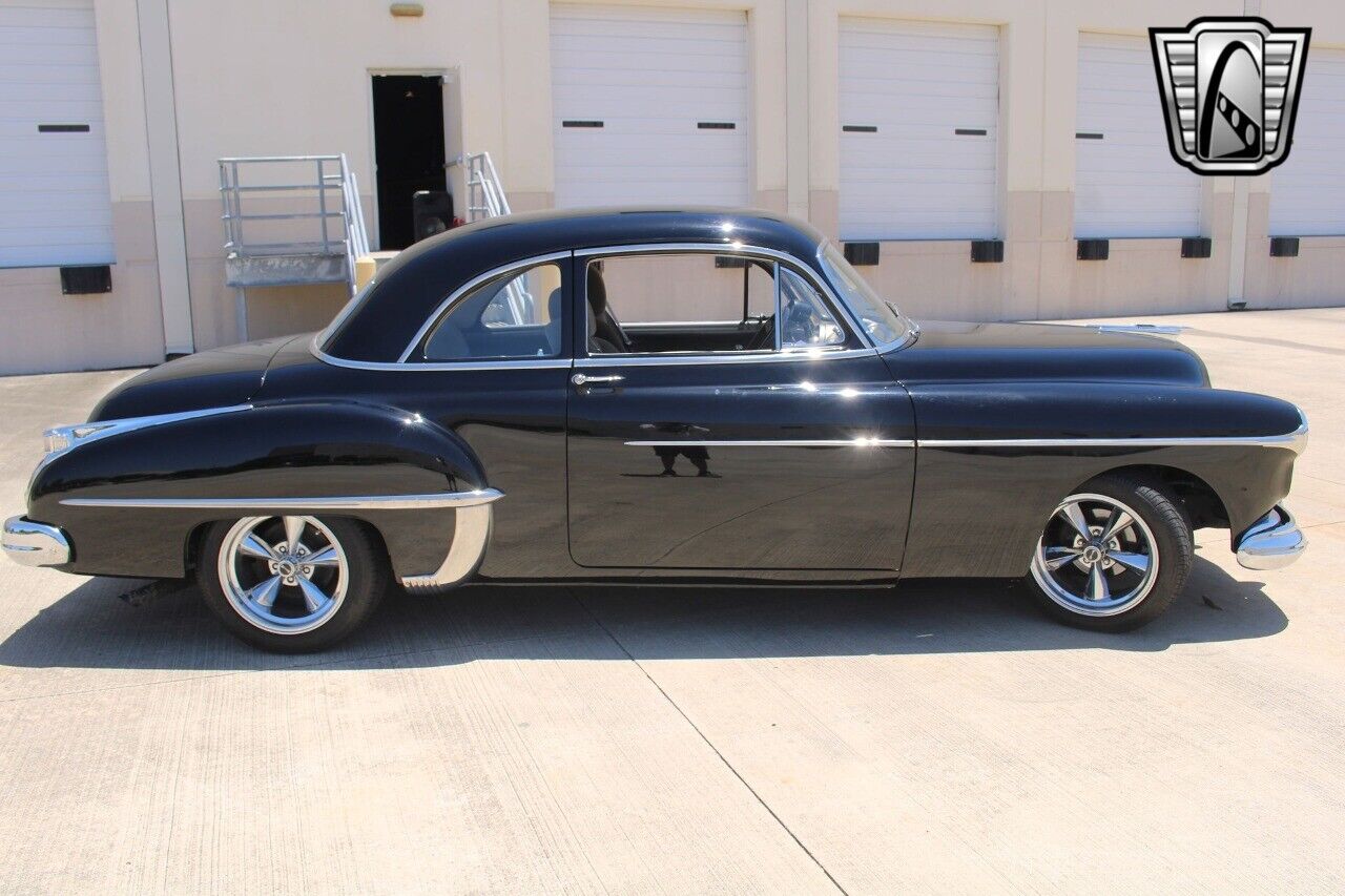 Oldsmobile-Eighty-Eight-Coupe-1949-5