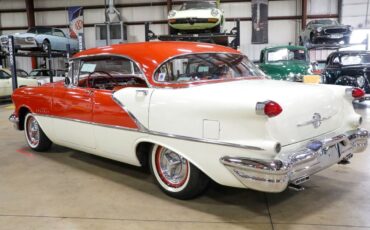 Oldsmobile-Holiday-Coupe-1956-5