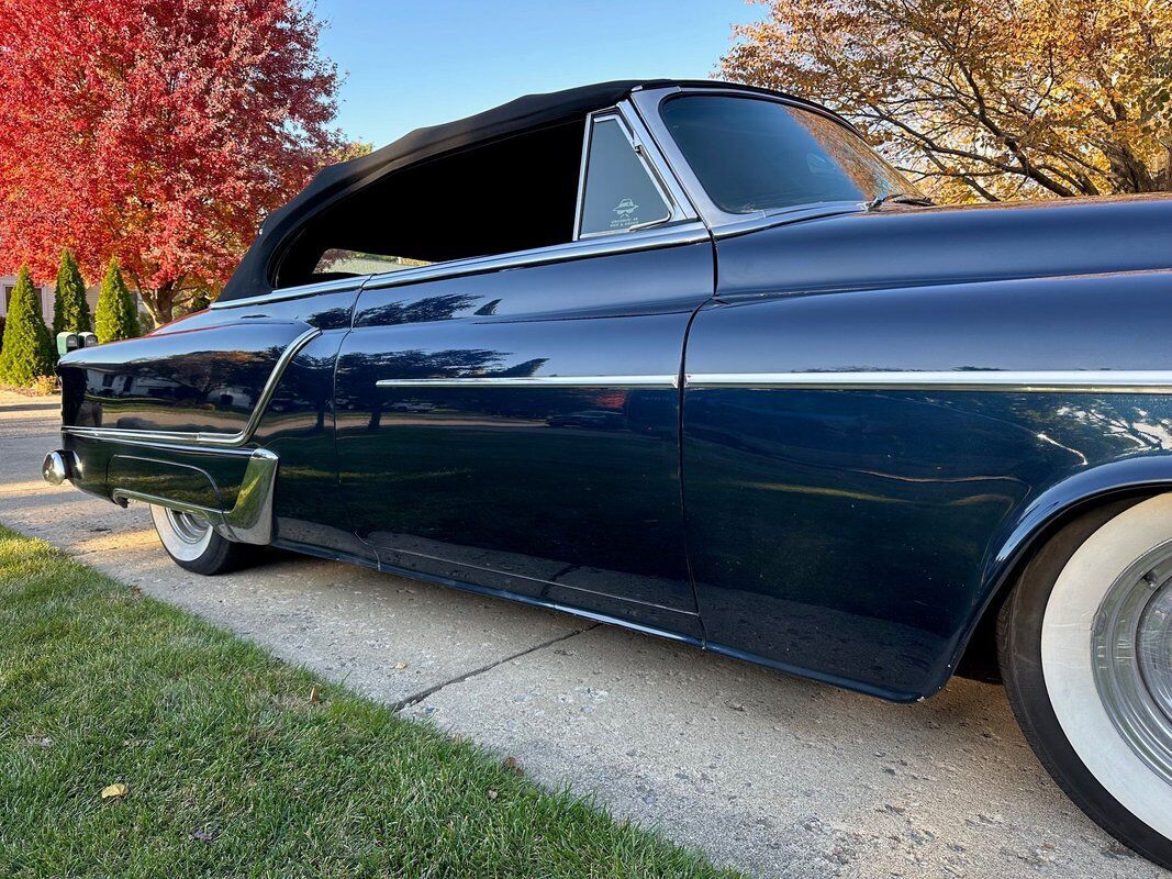 Oldsmobile-Ninety-Eight-1953-15