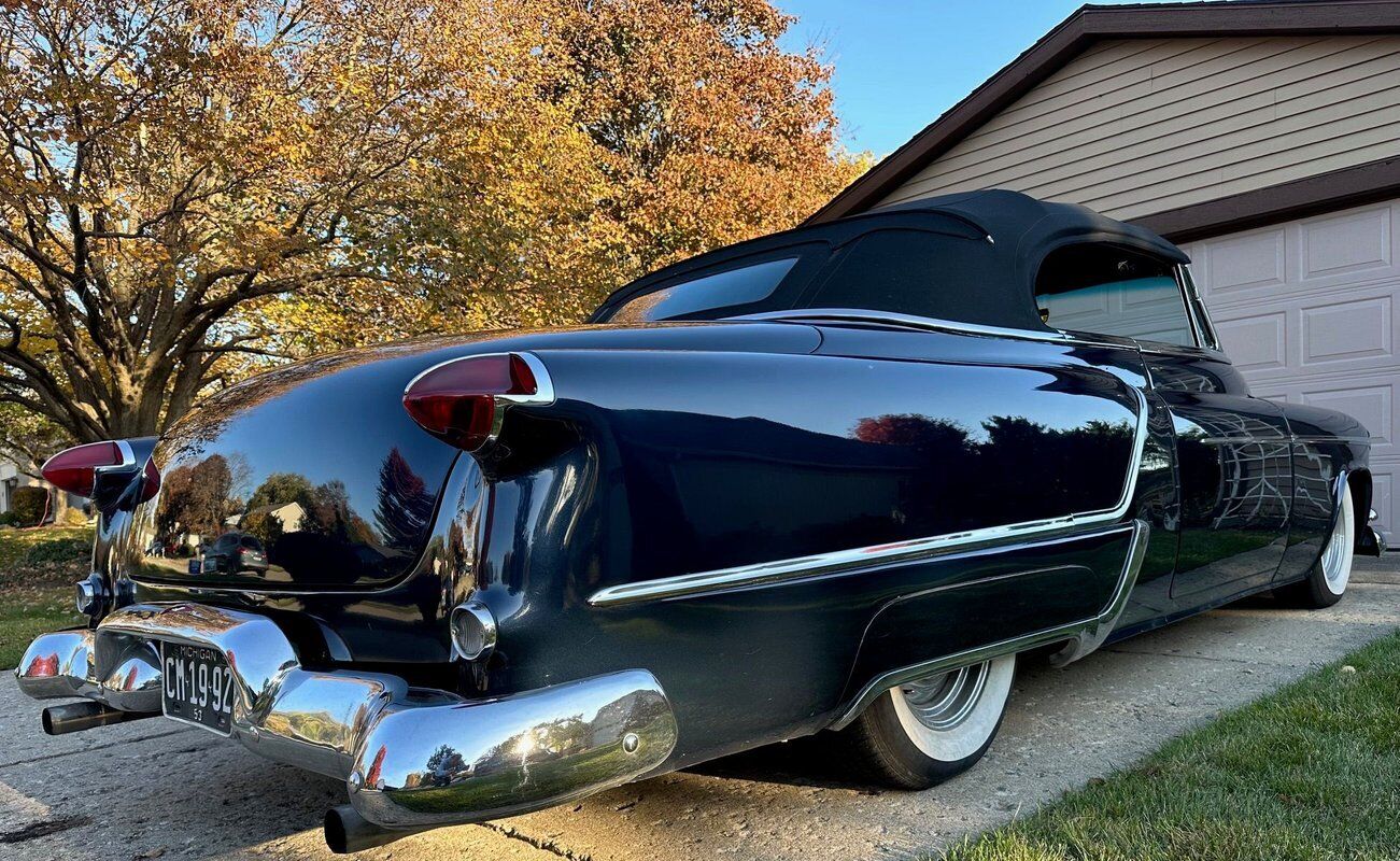 Oldsmobile-Ninety-Eight-1953-20