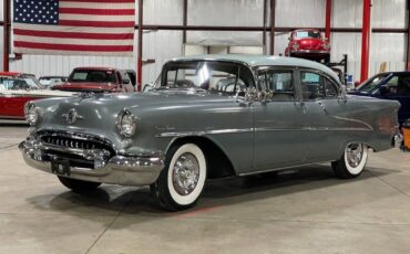 Oldsmobile Ninety-Eight Berline 1955