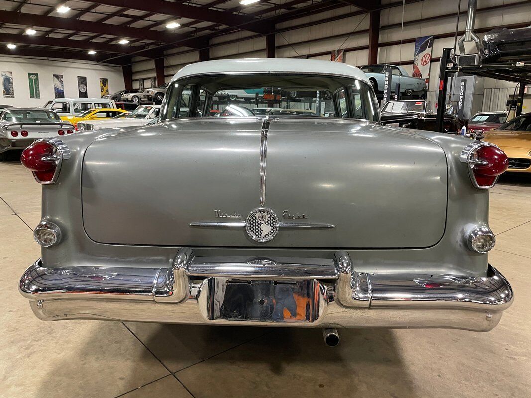 Oldsmobile-Ninety-Eight-Berline-1955-4