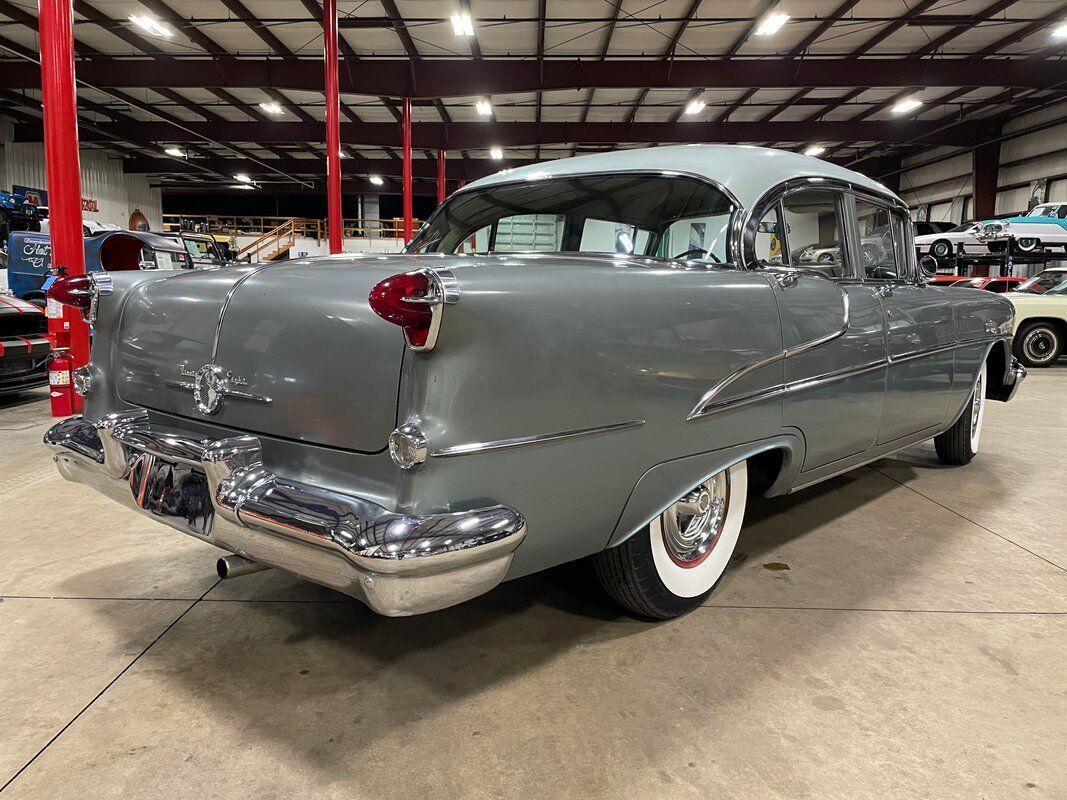 Oldsmobile-Ninety-Eight-Berline-1955-5