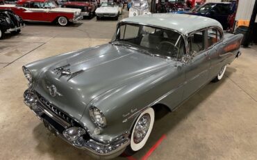 Oldsmobile-Ninety-Eight-Berline-1955-9