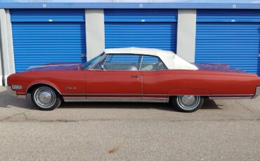 Oldsmobile-Ninety-Eight-Cabriolet-1966-1