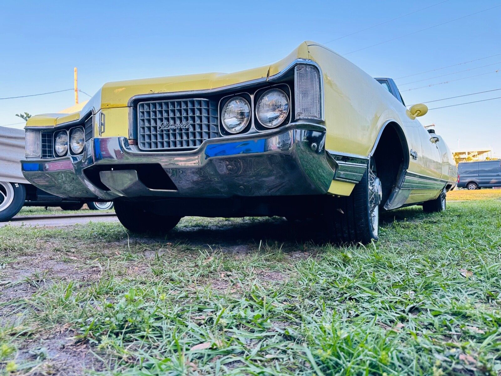 Oldsmobile-Ninety-Eight-Cabriolet-1968-13