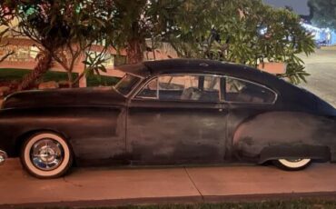 Oldsmobile-Ninety-Eight-Coupe-1948-1