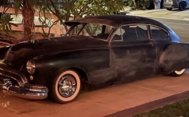 Oldsmobile-Ninety-Eight-Coupe-1948