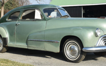 Oldsmobile-Other-Berline-1946