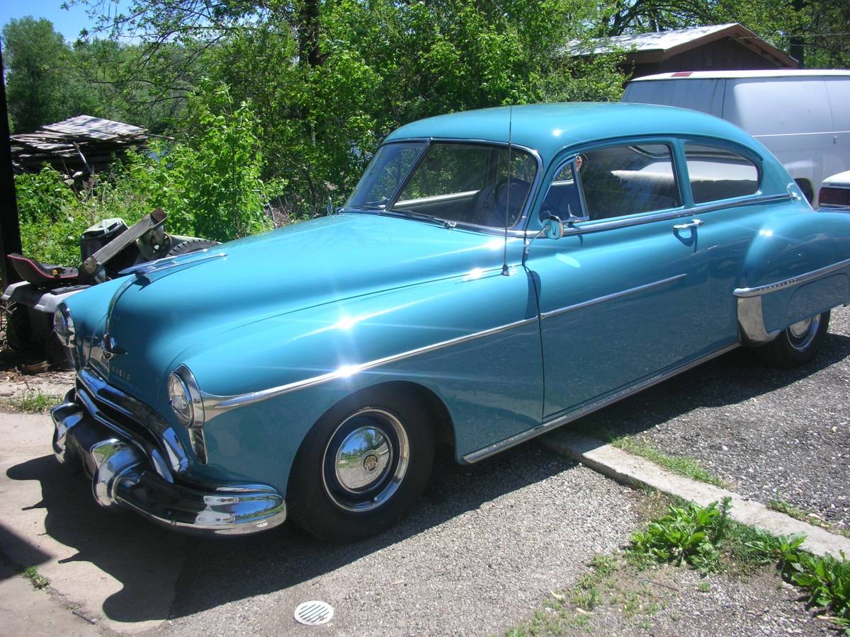 Oldsmobile-Rocket-88-1950