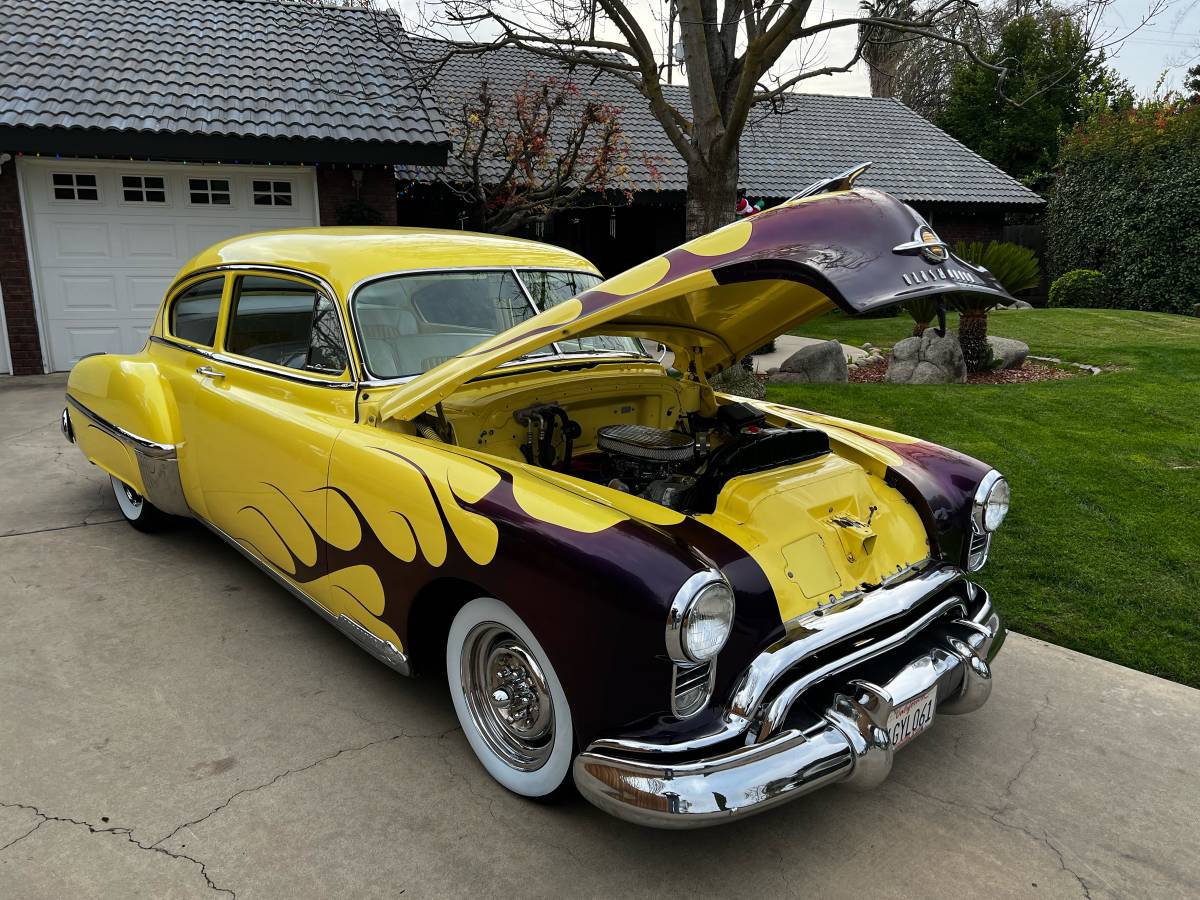 Oldsmobile-Super-88-1949-22