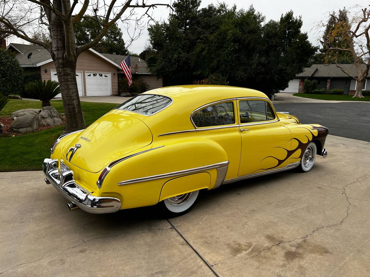 Oldsmobile-Super-88-1949-3