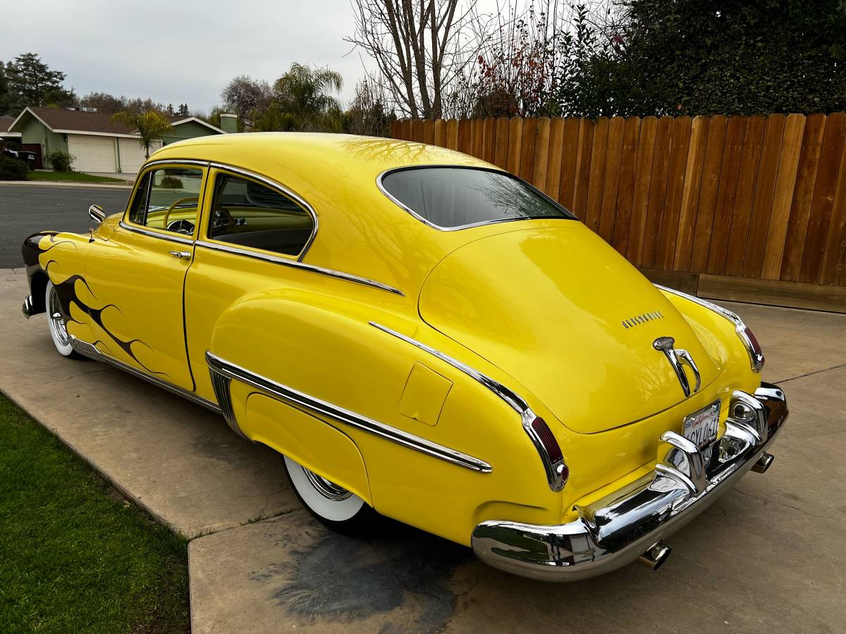 Oldsmobile-Super-88-1949