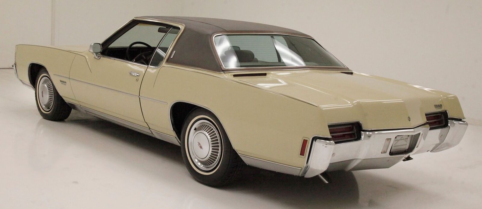 Oldsmobile-Toronado-1972-2