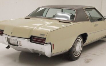 Oldsmobile-Toronado-1972-3