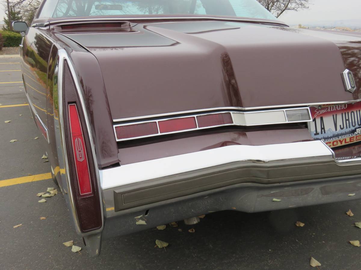 Oldsmobile-Toronado-1978-9