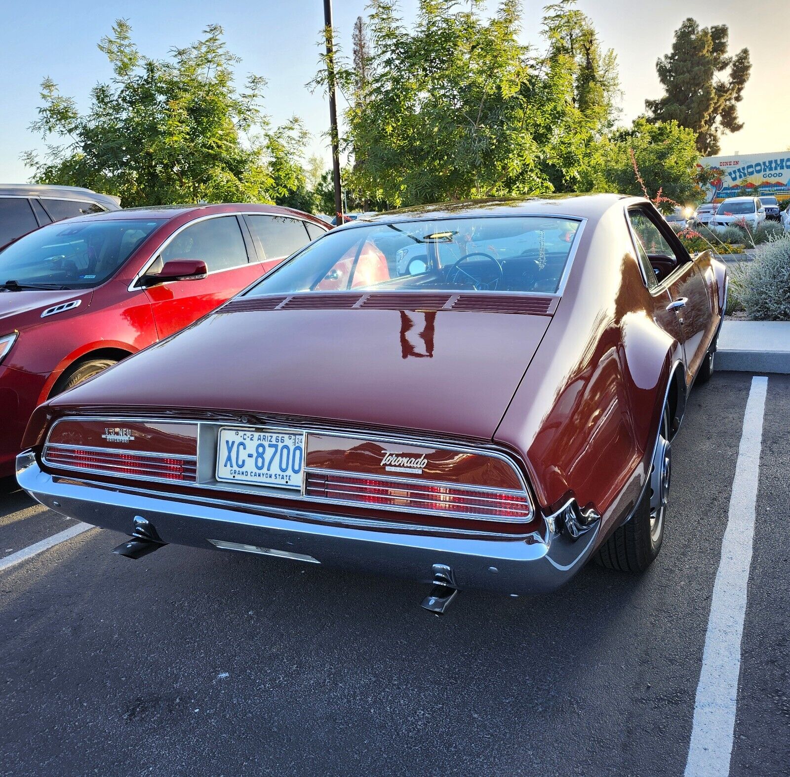 Oldsmobile-Toronado-Coupe-1966-31