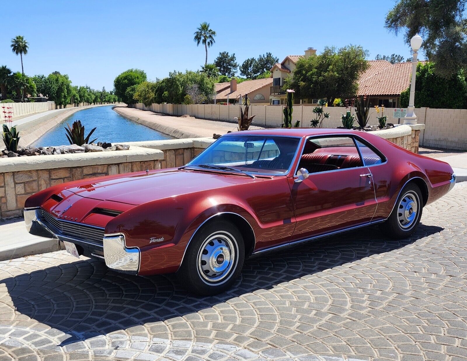 Oldsmobile Toronado Coupe 1966 à vendre