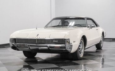 Oldsmobile-Toronado-Coupe-1967-5