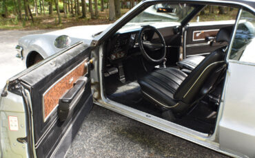 Oldsmobile-Toronado-Coupe-1969-16