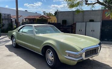 Oldsmobile-Toronado-Coupe-1969-3