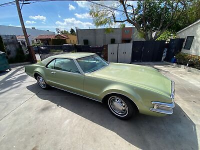 Oldsmobile-Toronado-Coupe-1969-4