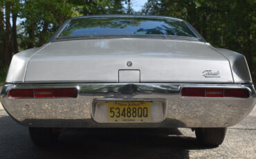 Oldsmobile-Toronado-Coupe-1969-5