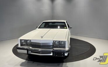 Oldsmobile-Toronado-Coupe-1985-14