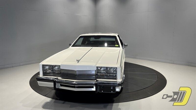 Oldsmobile-Toronado-Coupe-1985-14