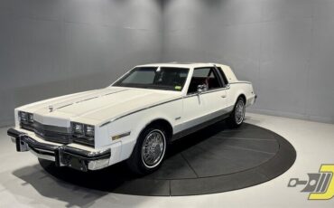 Oldsmobile-Toronado-Coupe-1985-15