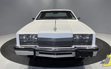 Oldsmobile-Toronado-Coupe-1985-16