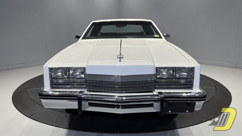 Oldsmobile-Toronado-Coupe-1985-16