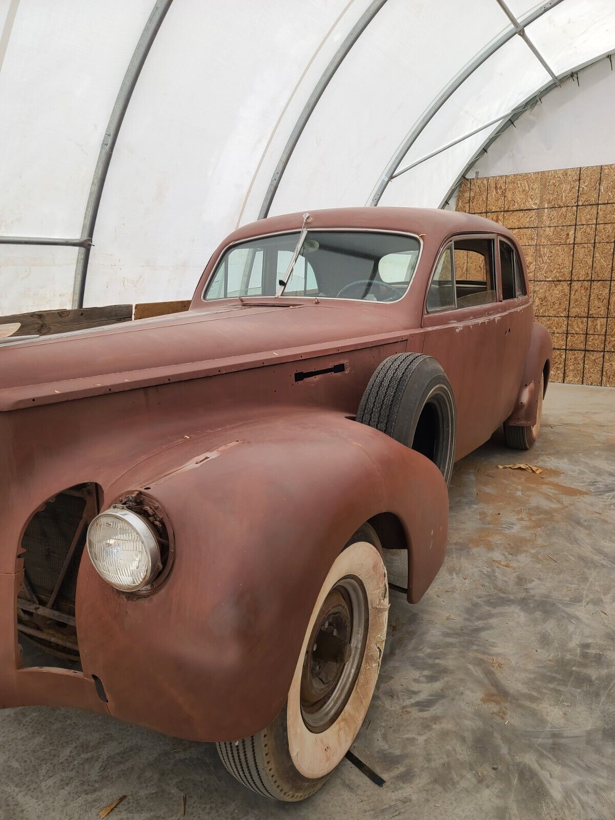 Packard-Brougham-Berline-1941-1