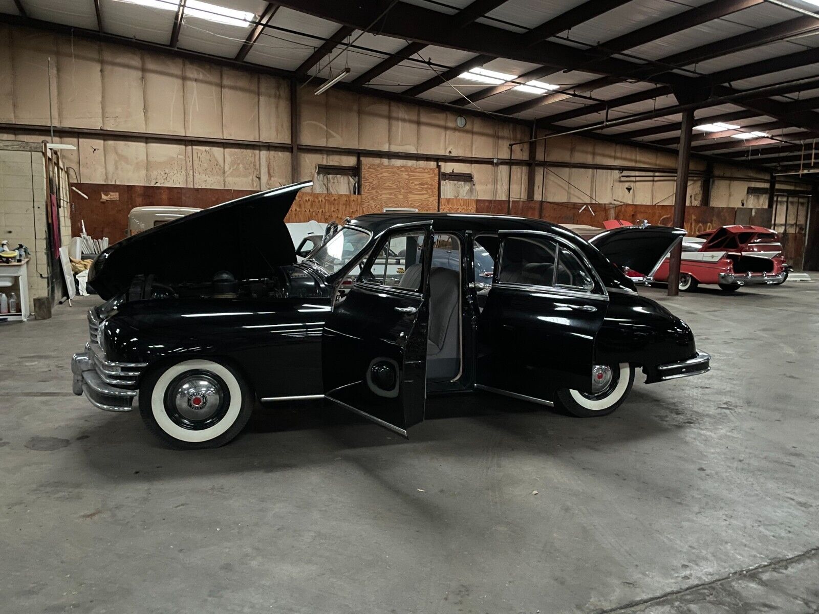 Packard-Eight-Berline-1948-1