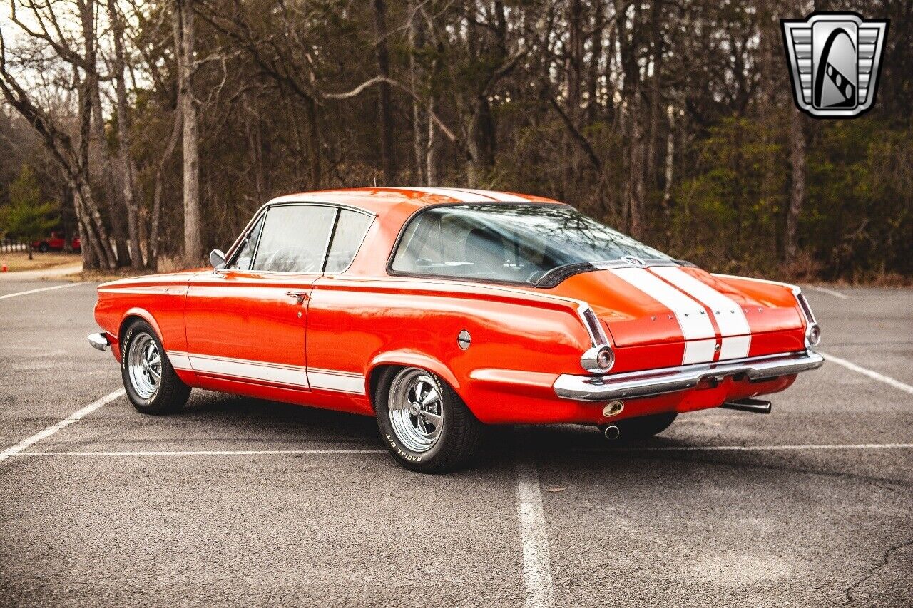 Plymouth-Barracuda-1965-4