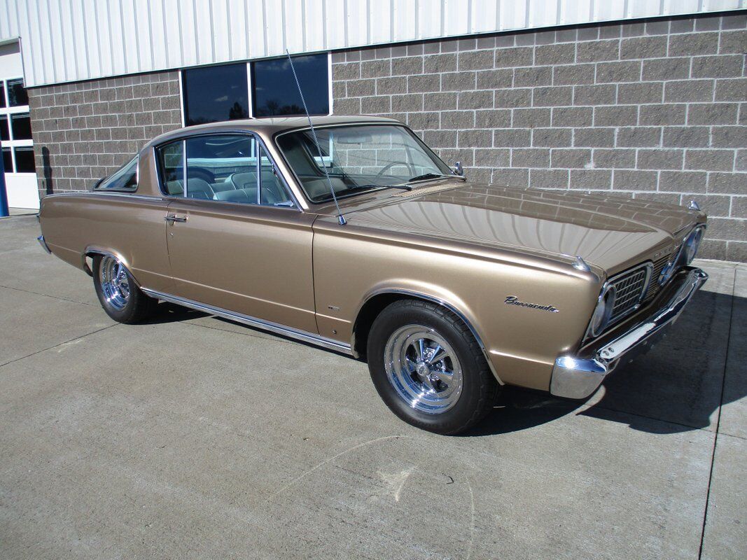 Plymouth-Barracuda-1966-1