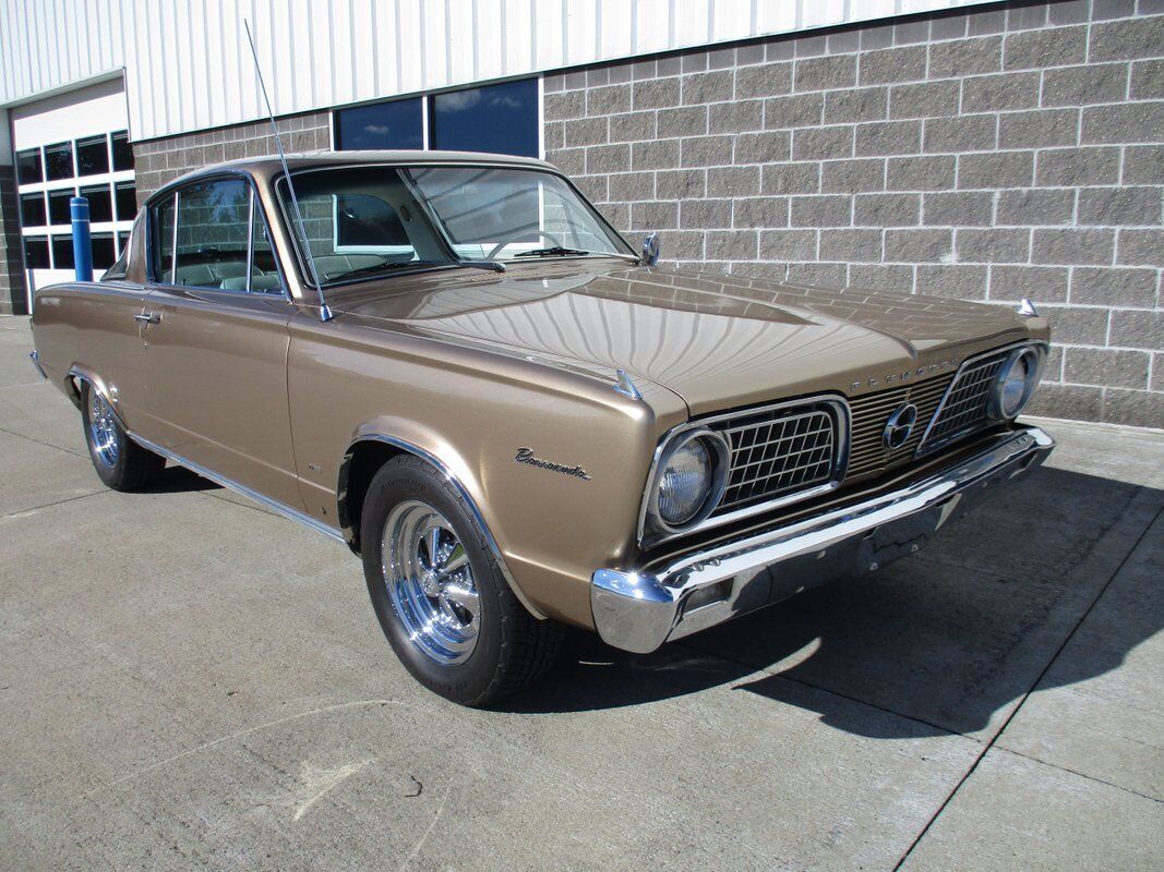 Plymouth-Barracuda-1966-2