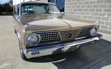 Plymouth-Barracuda-1966-3