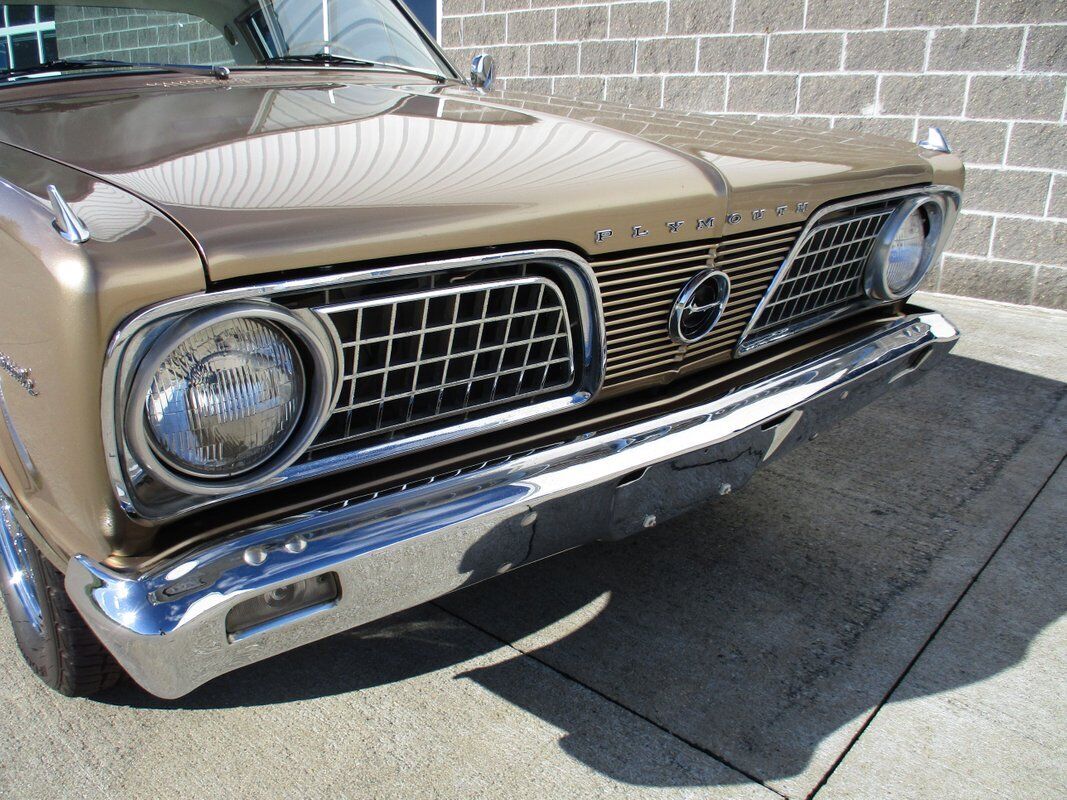 Plymouth-Barracuda-1966-5