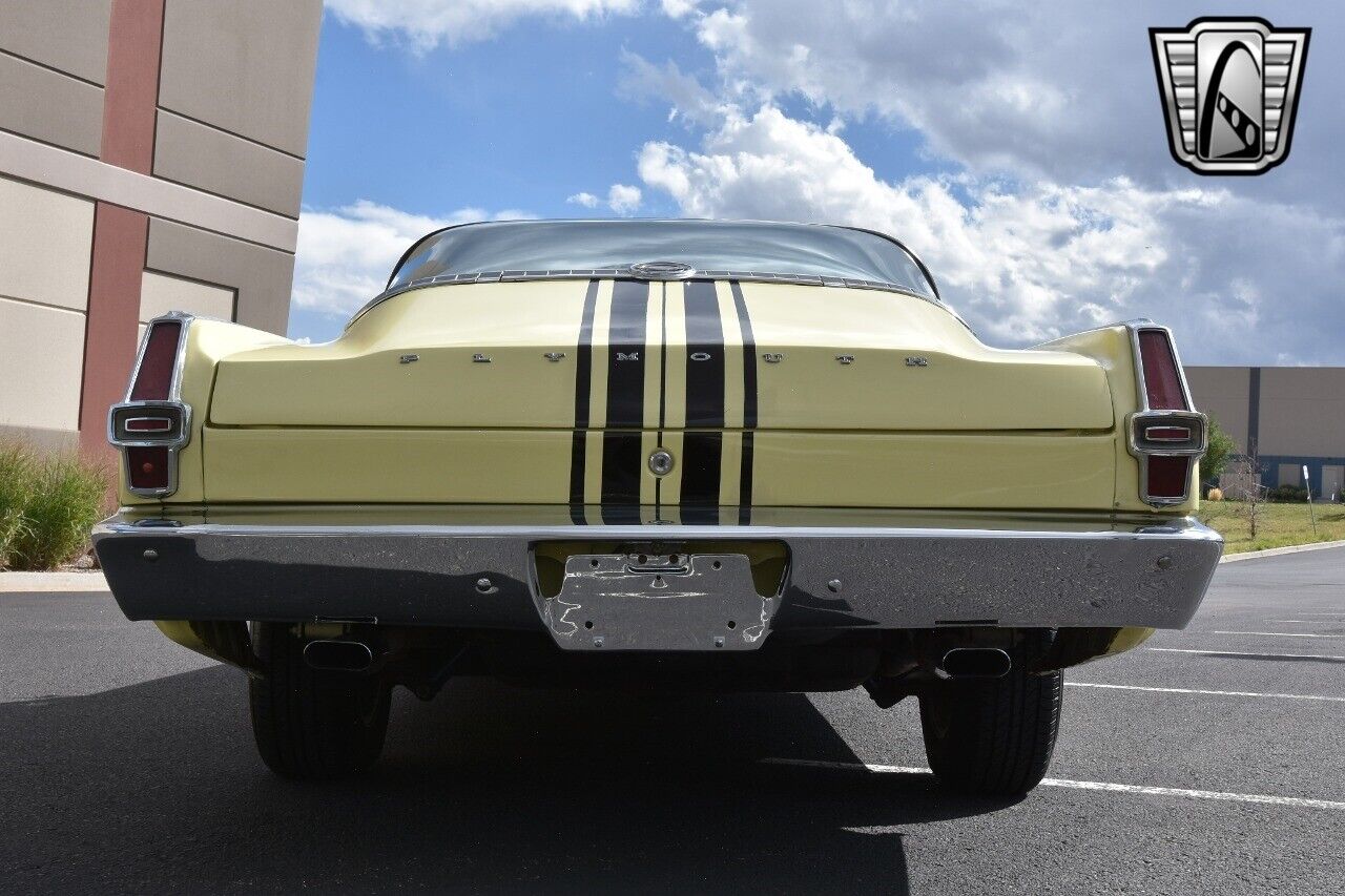 Plymouth-Barracuda-1966-5