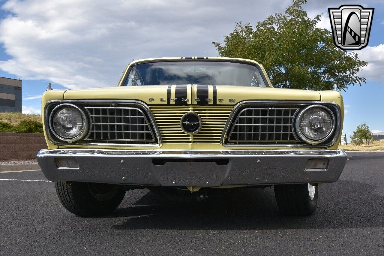 Plymouth-Barracuda-1966-9