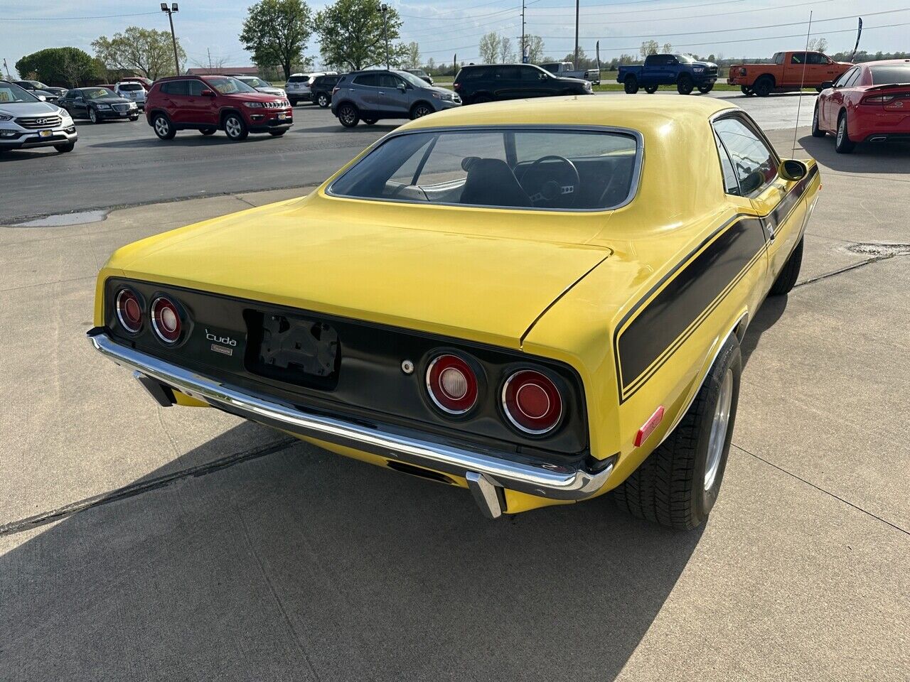 Plymouth-Barracuda-1973-2