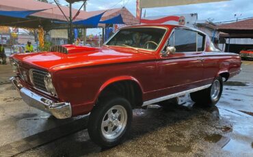 Plymouth-Barracuda-Coupe-1966-18