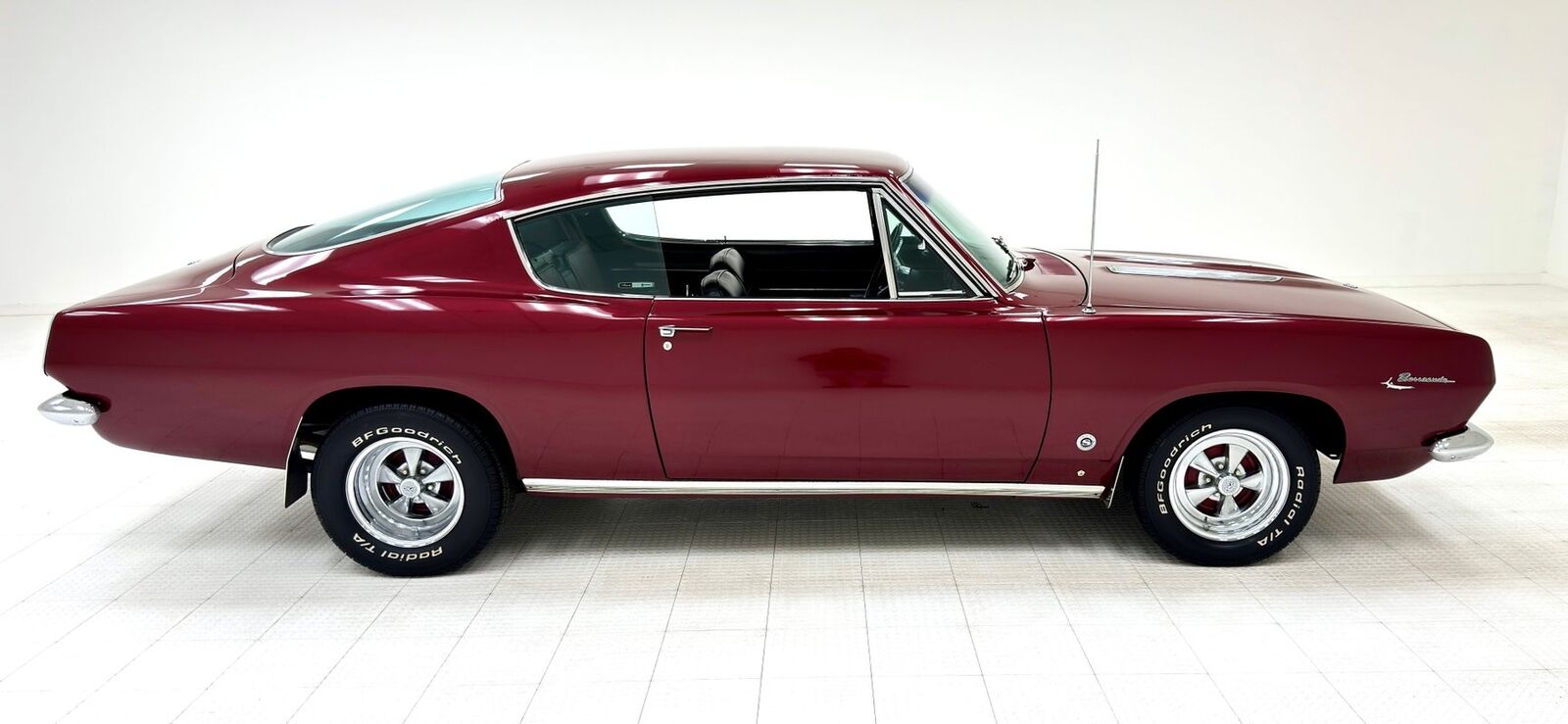 Plymouth-Barracuda-Coupe-1967-5